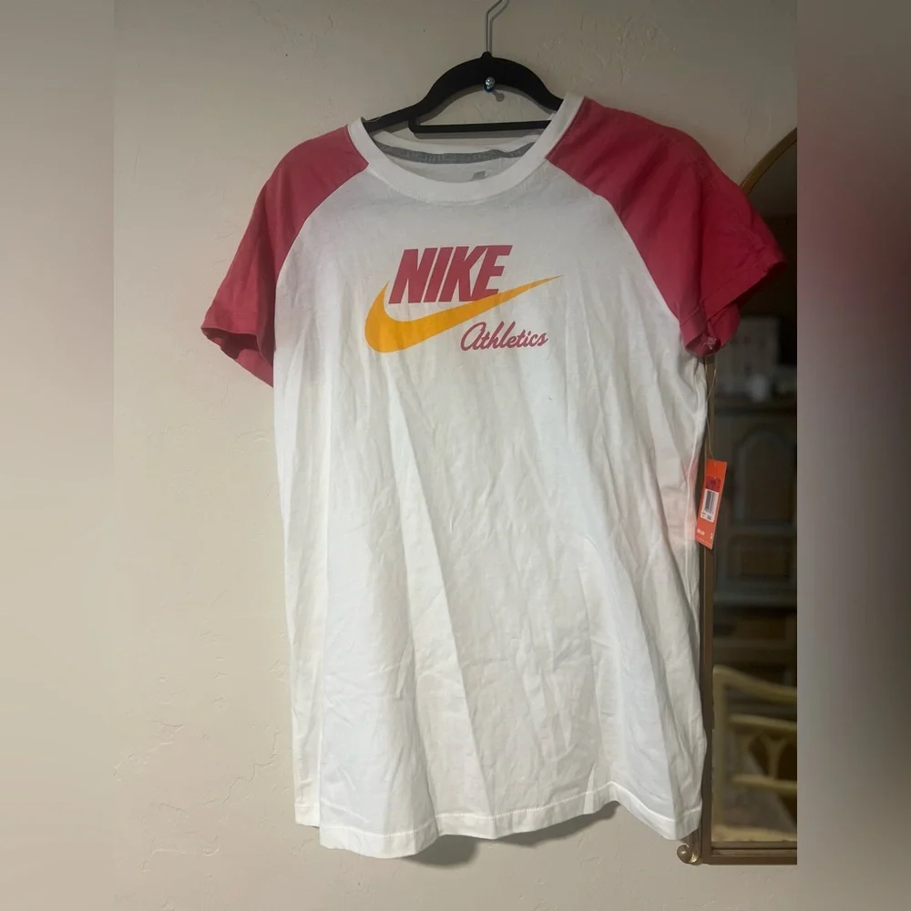 Nike Athletics T-Shirt White Body & Pink Raglan Sleeves  NWT Size L